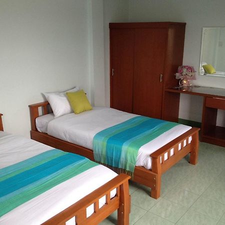 Baan Mitreejit Apartment Surat Thani Cameră foto